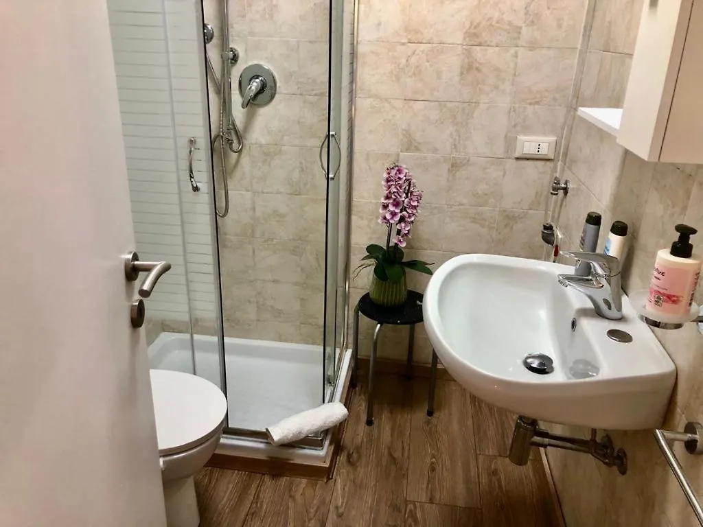 Residence Villa Alba Room Nr 221 Gardone Riviera Apartment
