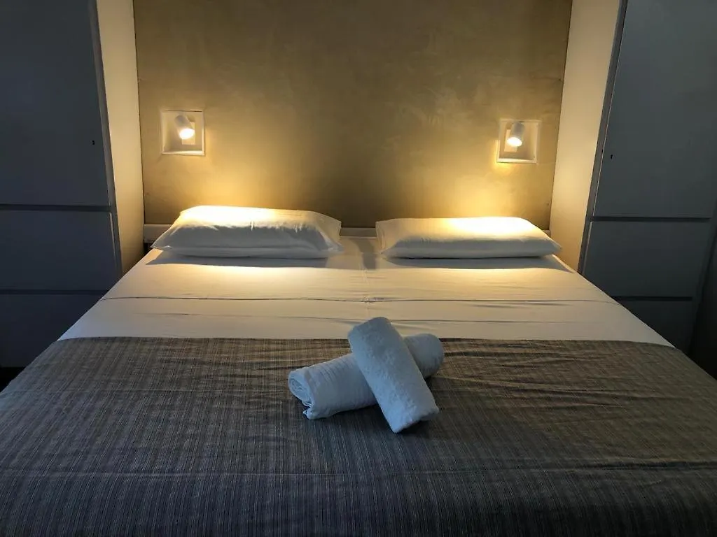 Apartment Residence Villa Alba Room Nr 221 Gardone Riviera